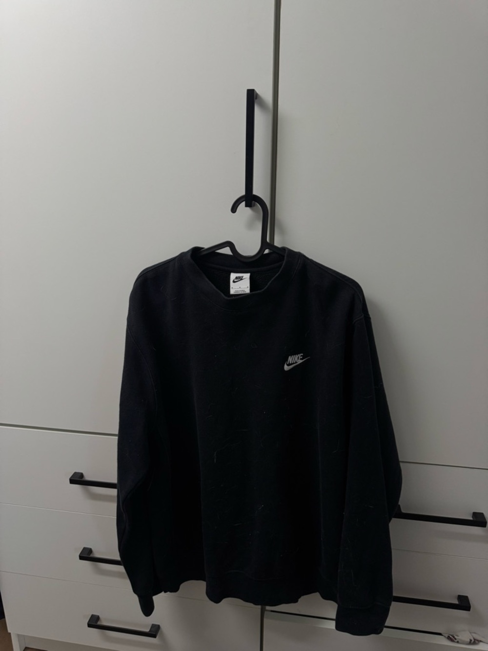 Nike Black Unisex Crewneck Sweatshirt with Small Swoosh